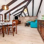 Rovigno Bella Sea View Apartment